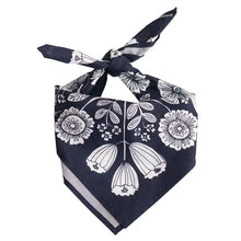 Load image into Gallery viewer, Handker Bandana - No. 028 Fiona Bandana