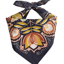 Load image into Gallery viewer, Handker Bandana - No. 039 Elsie Bandana
